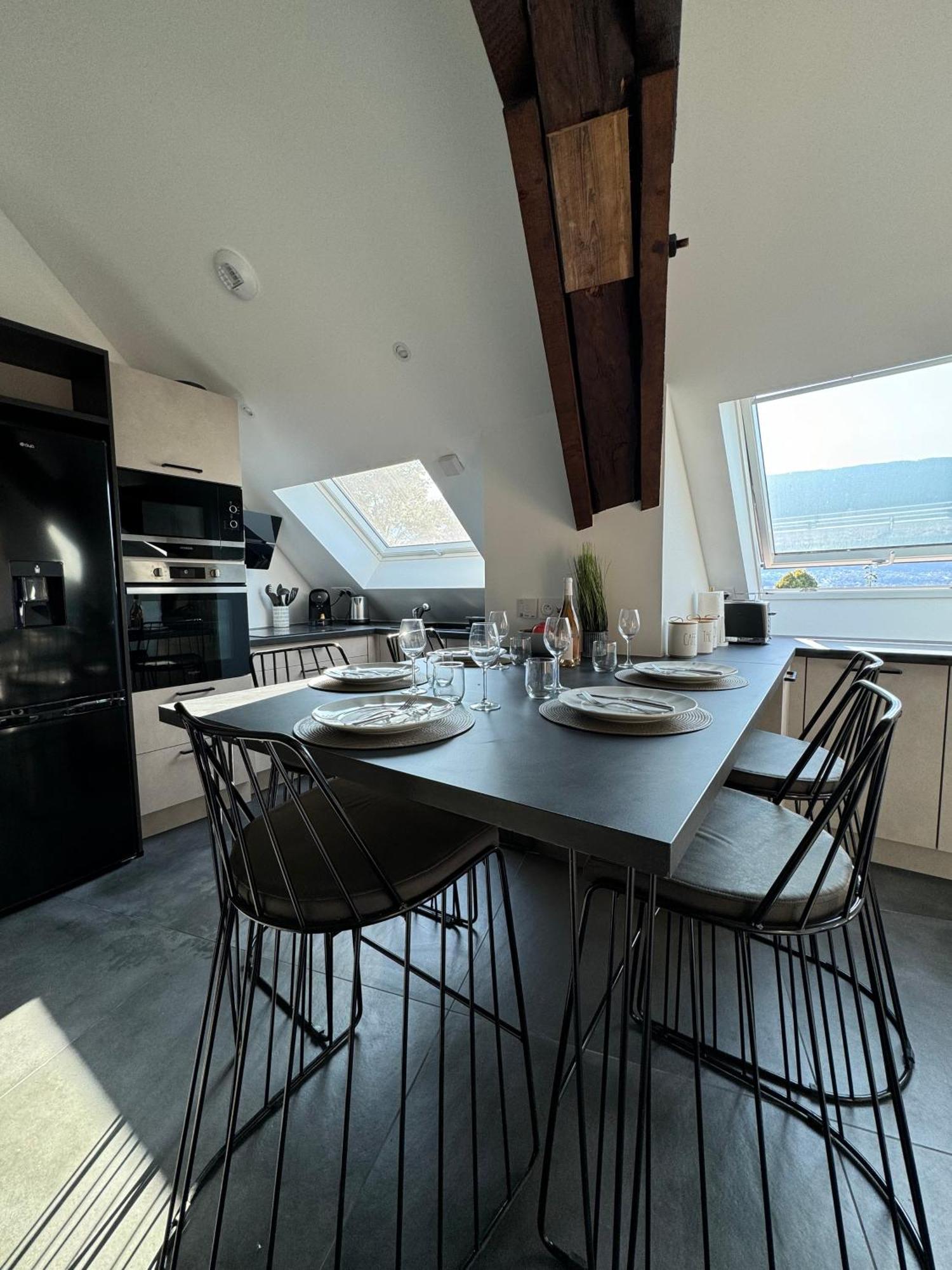 Magnifique Appartement Vue Lac - 5 Personnes Voglans Luaran gambar