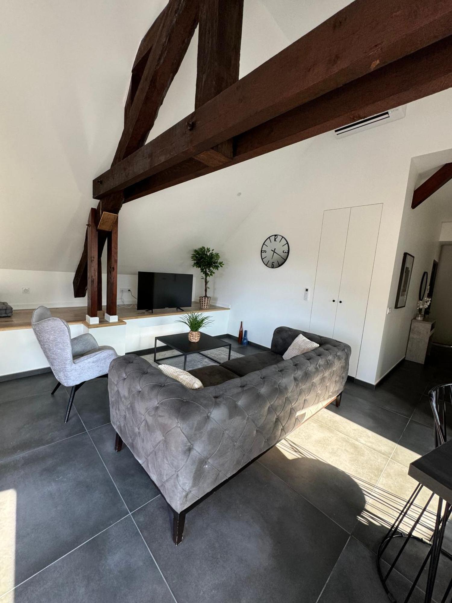 Magnifique Appartement Vue Lac - 5 Personnes Voglans Luaran gambar