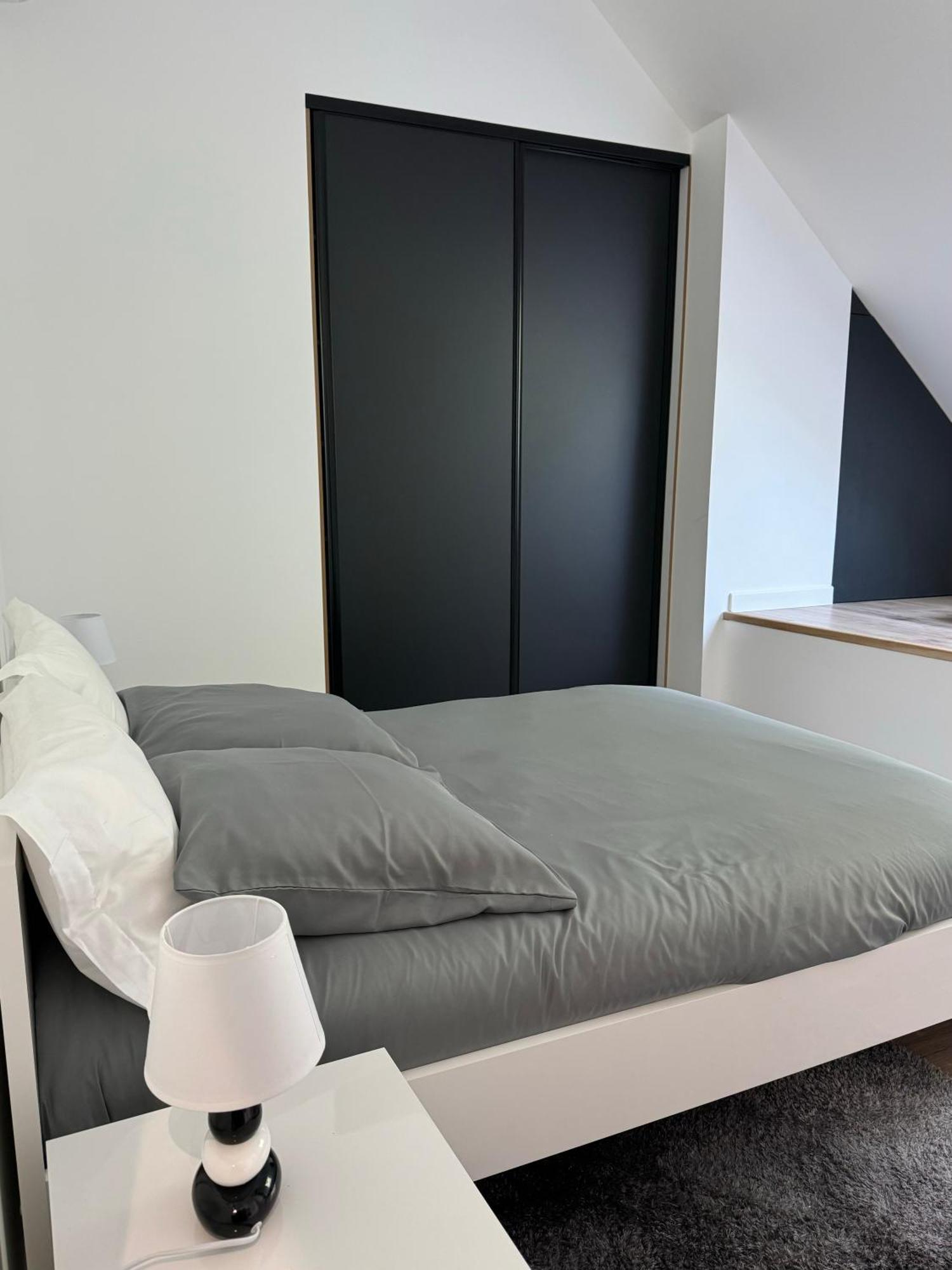 Magnifique Appartement Vue Lac - 5 Personnes Voglans Luaran gambar
