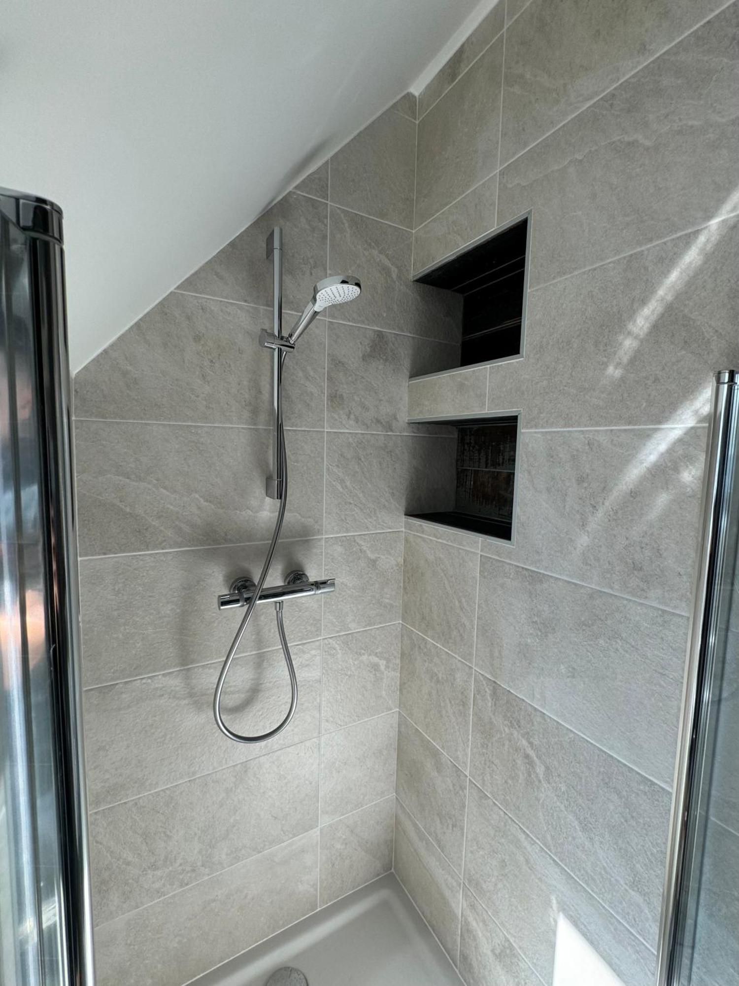 Magnifique Appartement Vue Lac - 5 Personnes Voglans Luaran gambar