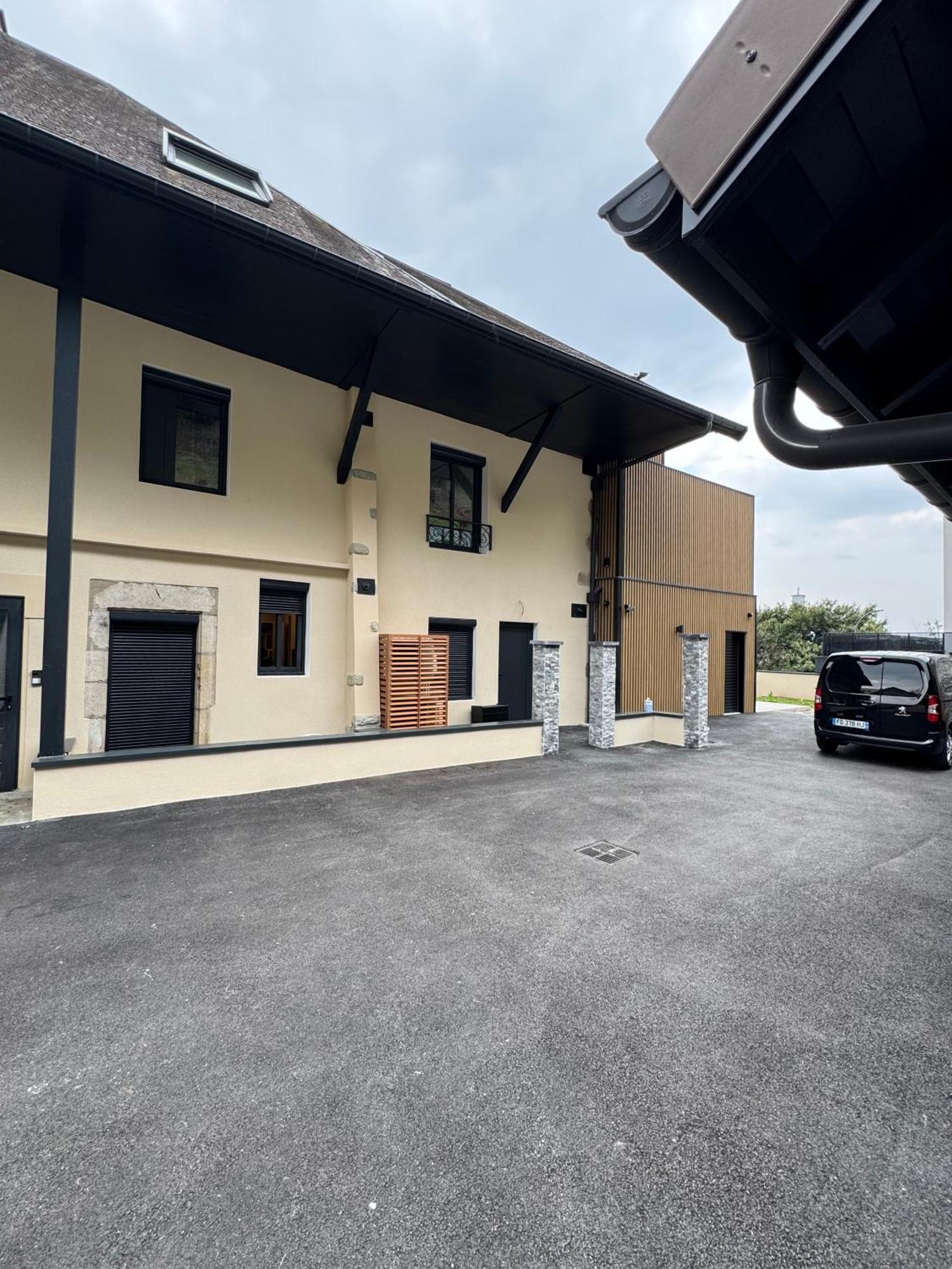 Magnifique Appartement Vue Lac - 5 Personnes Voglans Luaran gambar